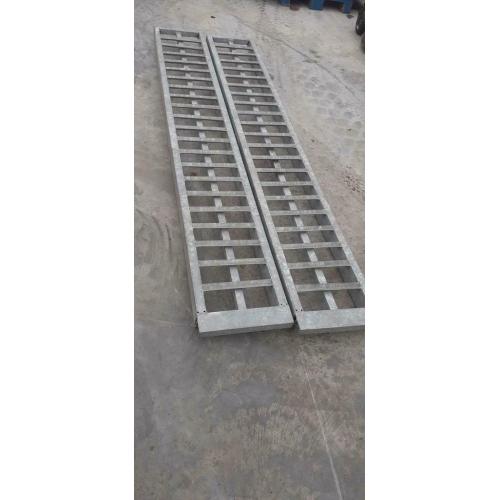 Nieuwe oprijrampen gegalvaniseerd