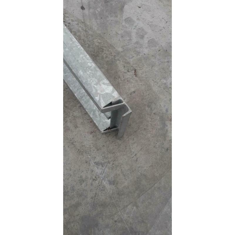 Nieuwe oprijrampen gegalvaniseerd
