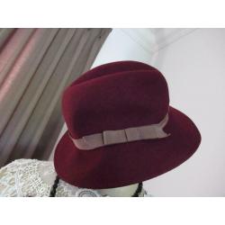 hoed-dameshoed-Borsalinostijl- vilten hoed-vilt-Vintage