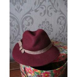hoed-dameshoed-Borsalinostijl- vilten hoed-vilt-Vintage