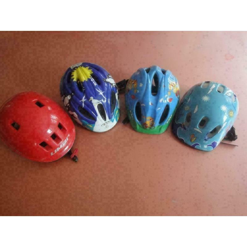 reste 3 casques pour vélo enfant
