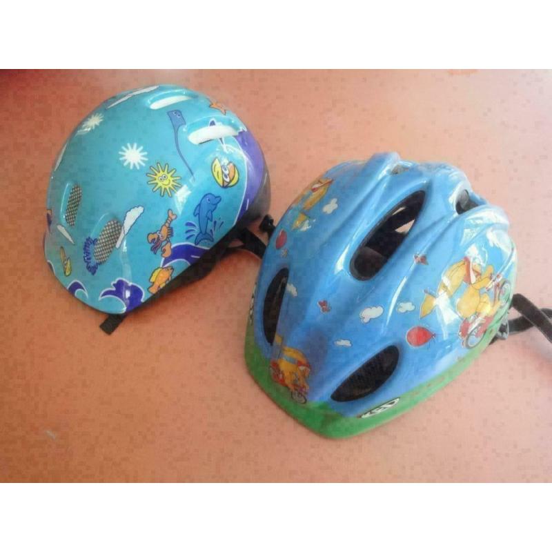 reste 3 casques pour vélo enfant