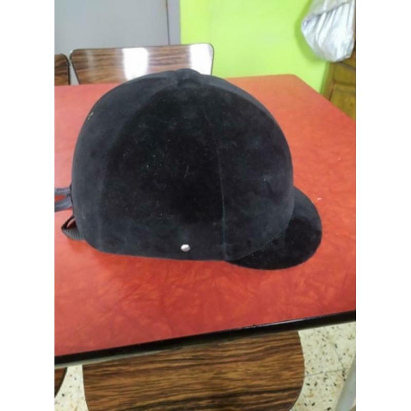 A vendre pochette de telephone, bombe equitation cd