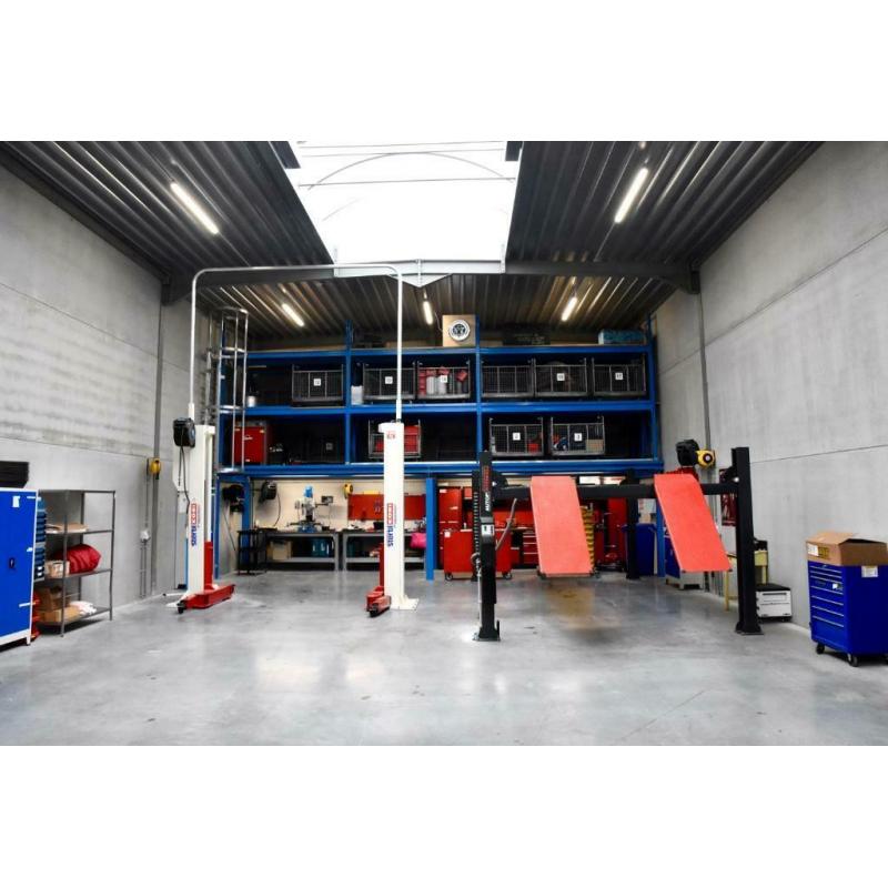 Verhuur van werkplaats voor uw Oldtimer!