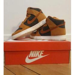 Nike Dunk High PRM Dark Russet