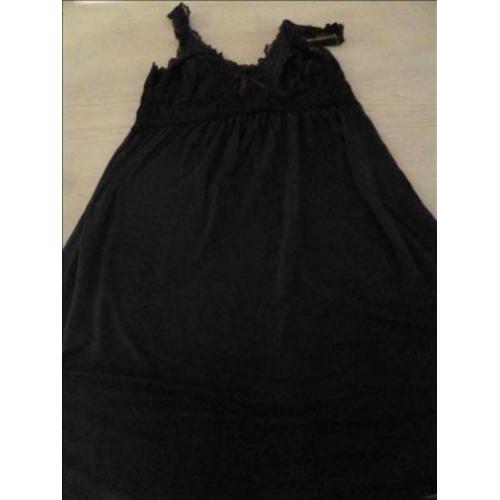 zwart japonnetje maat 42