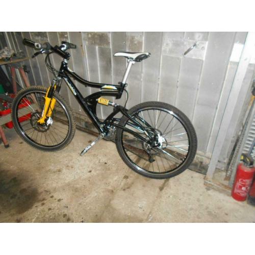 VTT 26" Rockrider 24 vit,full alu,full susp,full frein hydr,