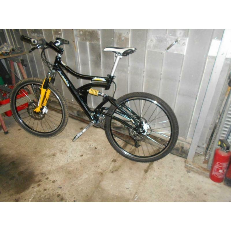 VTT 26" Rockrider 24 vit,full alu,full susp,full frein hydr,