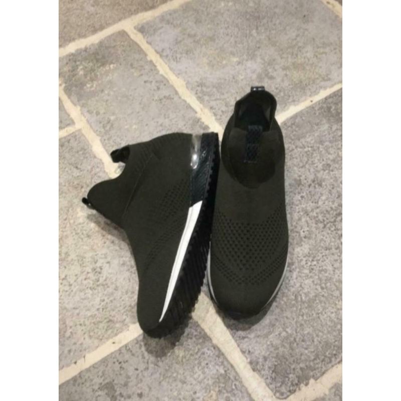 Sneakers Ken M:39