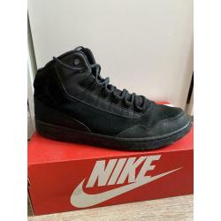Nike Jordan maat 44,5 perfect staat niet veel gedragen