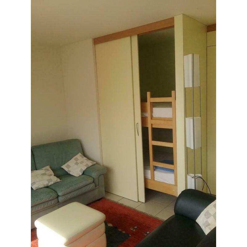 Te huur zeer zonnige vakantiestudio met zeezicht