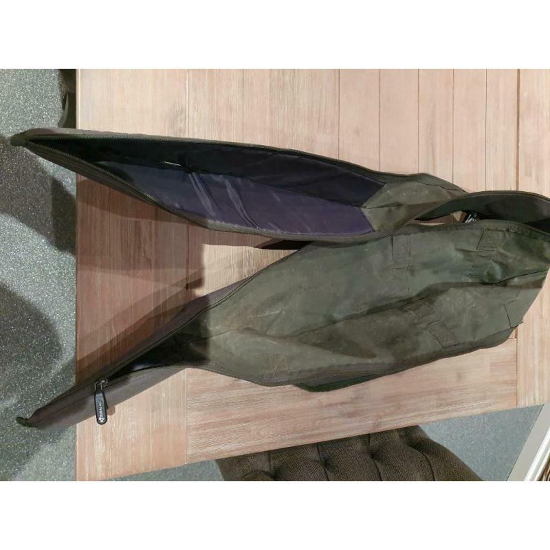1 Daiwa Infinity sleeve 12ft + Carry all - Starbaits