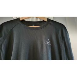 Sweat thermique neuf 20 euros