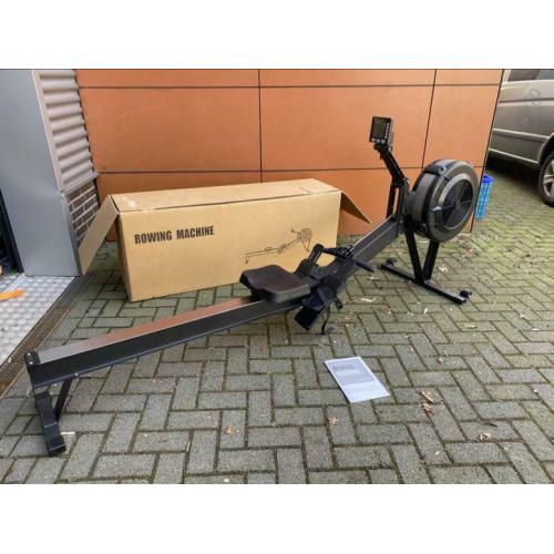 Roeitrainer met digitale computer