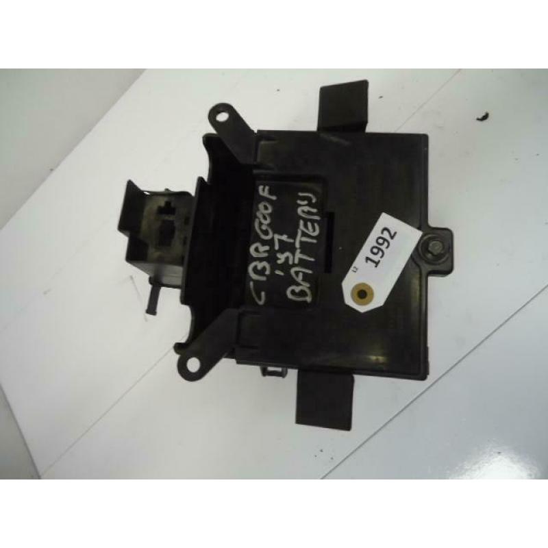 CBR600F 1995 - 1998 Honda Batterijbak D1-11147