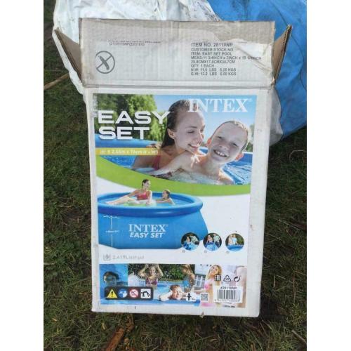 Zwembad, te groot geworden voor onze heraangelegd tuin...