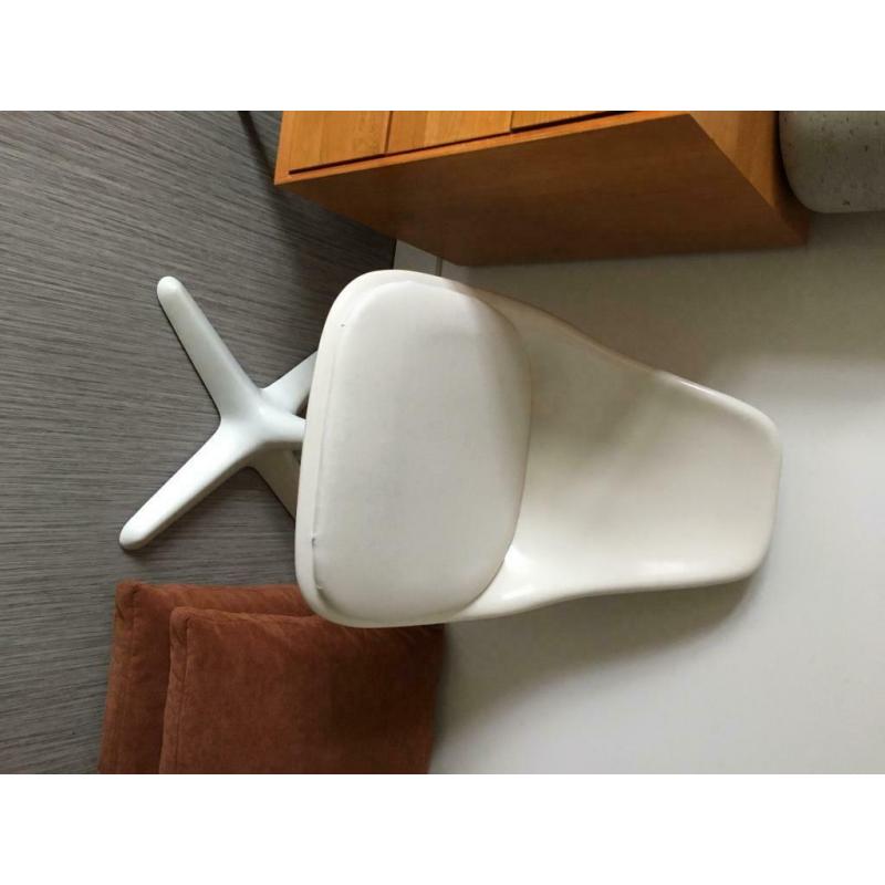 eero saarinen tulip stoel