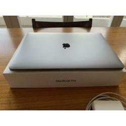 MacBook Pro 15, i9/8cores, 32gb ram, comme neuf!