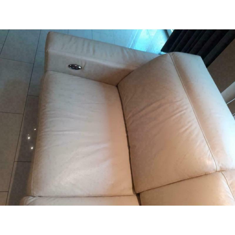 Salon en cuir d'angle beige clair de qualité Chateau d''Ax