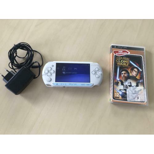 Zeldzame PSP Met game en lader werkt perfect