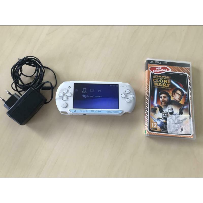 Zeldzame PSP Met game en lader werkt perfect
